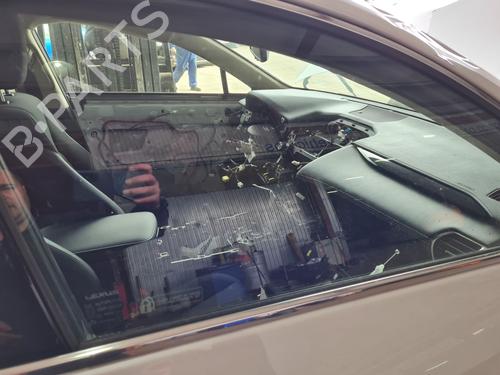 front-right-window-mechanism-lexus-nx-_z1_-2014-28584458 main image