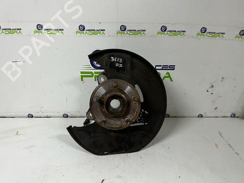 Used Left front steering knuckle OPEL INSIGNIA A Sports Tourer (G09) [2008-2017]  21660654