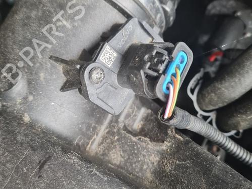 Used Mass air flow sensor Mass air flow sensor VOLVO XC60 II (246) [2017-2026] 32033756 32033756