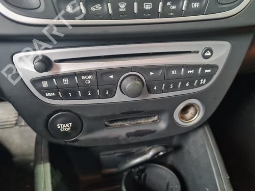 Used Radio RENAULT MEGANE III Hatchback (BZ0/1_, B3_) 1.5 dCi (BZ09, BZ0D, BZ1W, BZ29, BZ14) (110 hp) 25136411