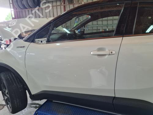 Used Left front door Left front door TOYOTA C-HR (_X1_) 1.8 Hybrid (ZYX10_, ZYX11_, ZYX10R, ZYX11R) (122 hp) 33852564 33852564