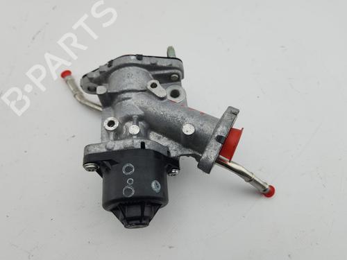 egr-toyota-c-hr-_x1_-2016-38065137 main image