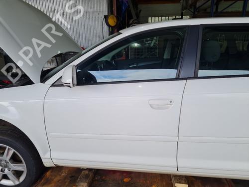 Used Left front door AUDI A3 Sportback (8PA) 1.6 TDI (105 hp) 21656657