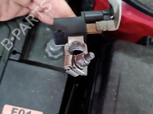 cable-kia-stonic-yb-2017-37991874 main image