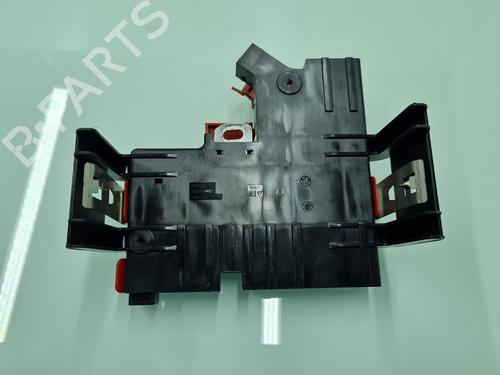 Fuse box BMW X4 (F26) xDrive 20 d | BP21638074E1 