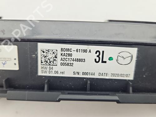 Climate control MAZDA 3 Hatchback (BP) 2.0 SKYACTIV-G M Hybrid | BP40255230I5 - Image 4