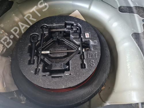 Used Jack Kit HYUNDAI i40 I (VF) [2012-2019]  23860349