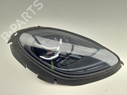 Used Right headlight Right headlight PORSCHE MACAN (95B) 2.9 GTS (95BBL1) (380 hp) 40120650 40120650