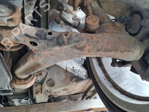 Querlenker links vorne für LEXUS IS II (_E2_) 220d (ALE20) (177 hp) 21654289