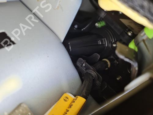 Used Hand brake Hand brake PEUGEOT 5008 (0U_, 0E_) [2009-2017] 33852577 33852577
