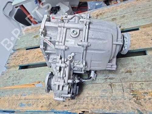 Used Transfer box Transfer box LAND ROVER DEFENDER Station Wagon (L663) D250 MHEV 4x4 (249 hp) 39746390 39746390