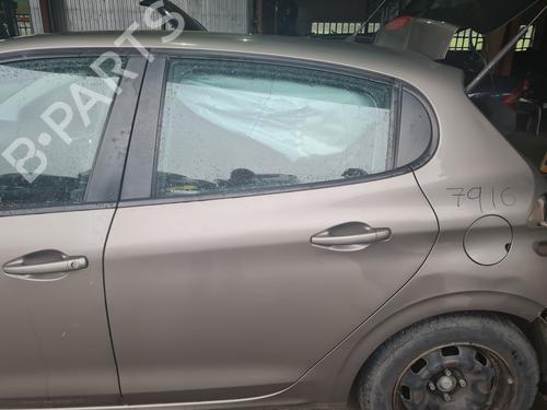 Used Left rear door PEUGEOT 208 I (CA_, CC_) [2012-2021]  31792587