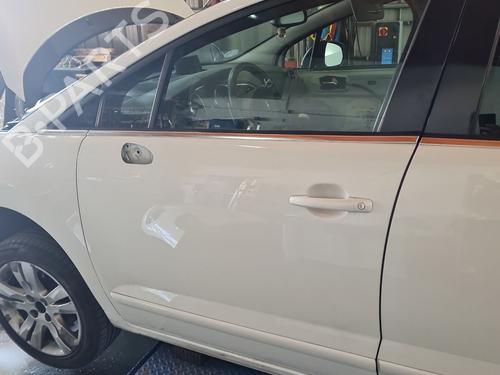 Used Left front door Left front door 36665322 36665322