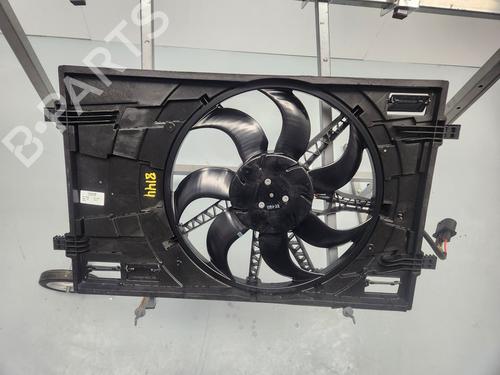 Used Radiator fan VW TOURAN (5T1) [2015-2026]  31841025