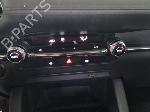 Climate control MAZDA 3 Hatchback (BP) 2.0 SKYACTIV-G M Hybrid | BP40255230I5 - Image 2