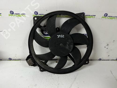 Used Radiator fan Radiator fan RENAULT MEGANE IV Saloon 1.6 SCe (LVM0) (115 hp) 21660773 21660773