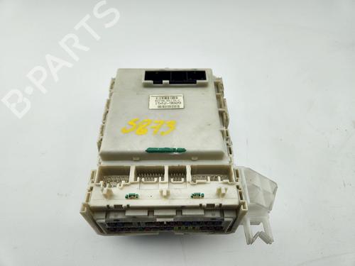 Used Fuse box TOYOTA AVENSIS Saloon (_T27_) [2008-2018]  31613614