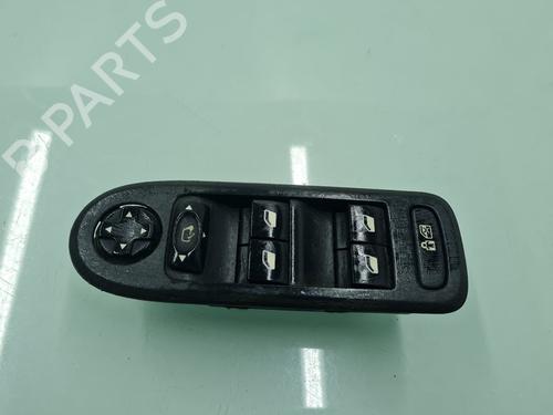 Used Left front window switch Left front window switch CITROËN C5 III (RD_) 2.0 HDi (RDRHD8, RDRHDJ, RDRHR8, RDRHRJ) (136 hp) 21654870 21654870
