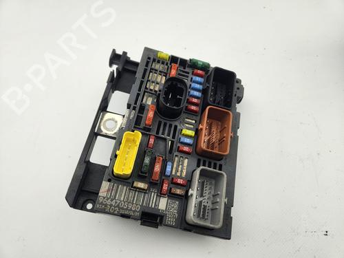Used Fuse box Fuse box PEUGEOT 5008 (0U_, 0E_) [2009-2017] 33929048 33929048