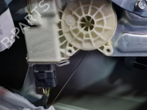 Used Front right window mechanism Front right window mechanism PEUGEOT 5008 (0U_, 0E_) [2009-2017] 33852610 33852610