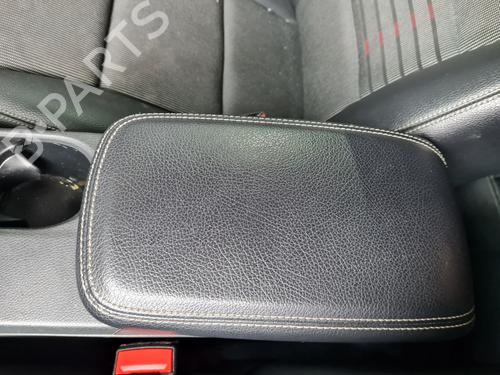 Used Armrest / Center console MERCEDES-BENZ B-CLASS Sports Tourer (W246, W242) [2011-2018]  28812549