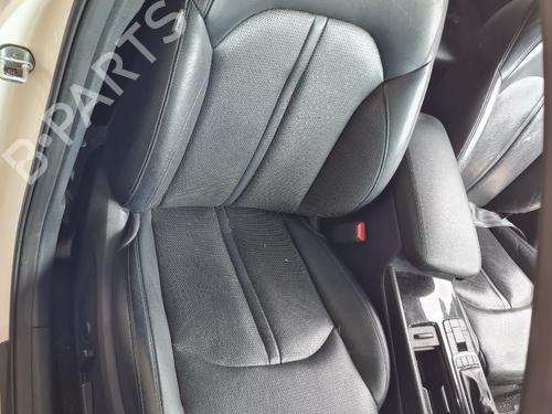 right-front-seat-kia-optima-jf-2015-27980381 main image