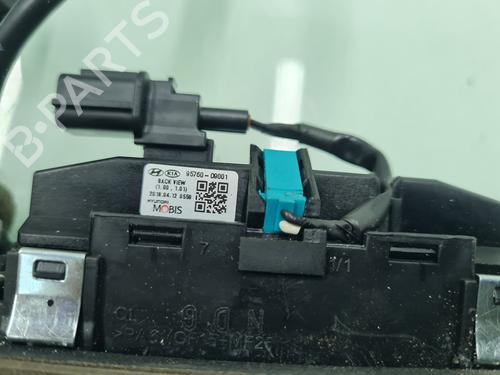 Tailgate handle KIA SPORTAGE IV (QL, QLE) 1.7 CRDi | BP23072669C132 