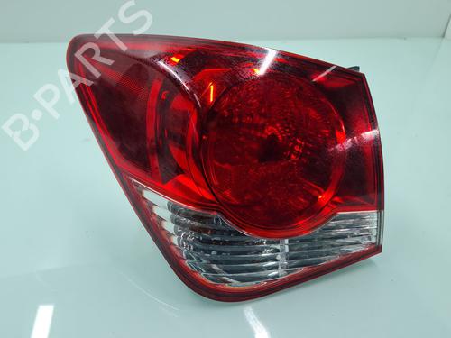 Used Left taillight CHEVROLET CRUZE (J300) [2009-2025]  21641397