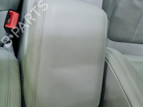 armrest-center-console-porsche-macan-95b-2014-39407028 main image