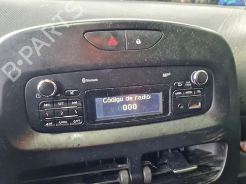 Used Radio Radio RENAULT CLIO IV (BH_) 1.5 dCi 75 (75 hp) 32229593 32229593