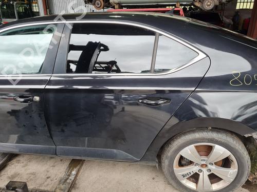 Dør venstre bagtil SKODA SUPERB III (3V3) [2015-2024]  31841105