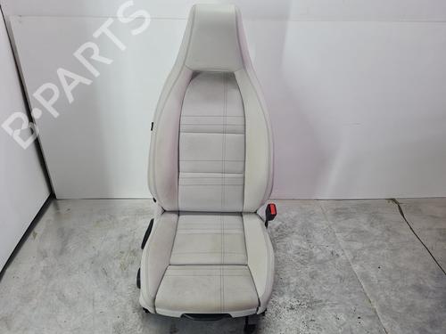 Used Right front seat MERCEDES-BENZ GLA-CLASS (X156) GLA 200 CDI / d (156.908) (136 hp) 21637932