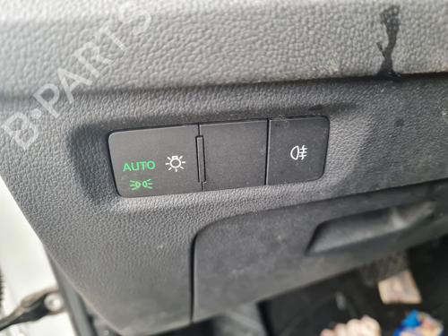 Used Headlight switch Headlight switch SKODA OCTAVIA IV Combi (NX5, PV5) 2.0 TDi (150 hp) 31594361 31594361