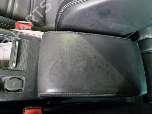 Used Armrest / Center console Armrest / Center console VW PASSAT B8 Variant (3G5, CB5) 2.0 TDI (150 hp) 29722342 29722342