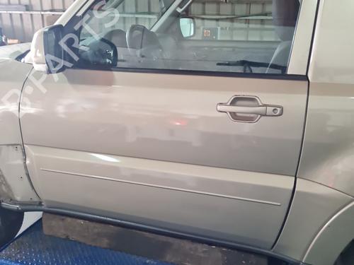 Used Left front door Left front door 38651709 38651709