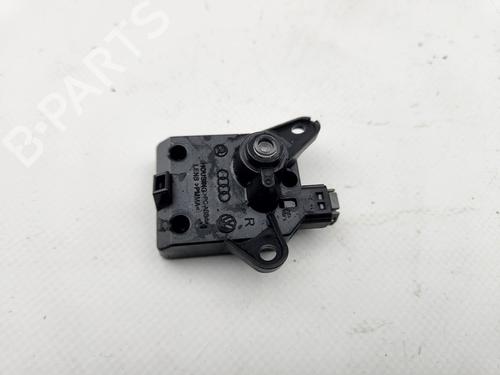 electronic-module-vw-passat-b9-variant-cj5-2023-32112501 main image