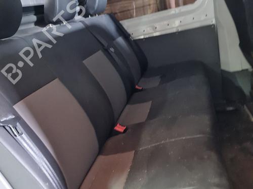 rear-seat-vw-crafter-van-sy_-sx_-2016-38069385 main image