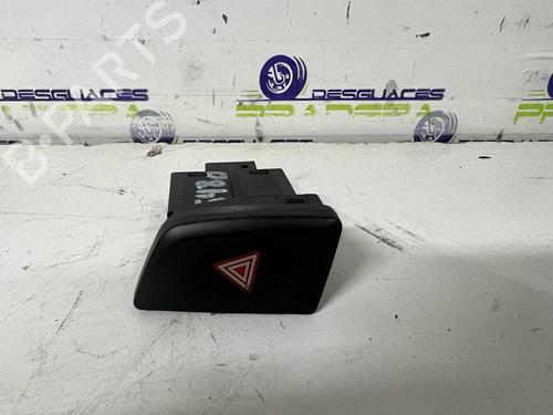 Used Warning switch Warning switch AUDI Q5 (8RB) 2.0 TDI quattro (170 hp) 21660935 21660935