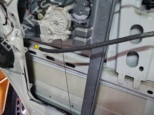 Used Front right window mechanism Front right window mechanism MERCEDES-BENZ SPRINTER 3,5-t Van (B906) [2006-2020] 35765275 35765275