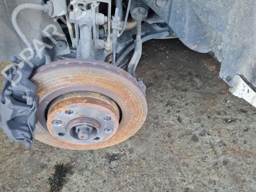 Used Left front steering knuckle RENAULT CLIO IV (BH_) [2012-2021]  32219810