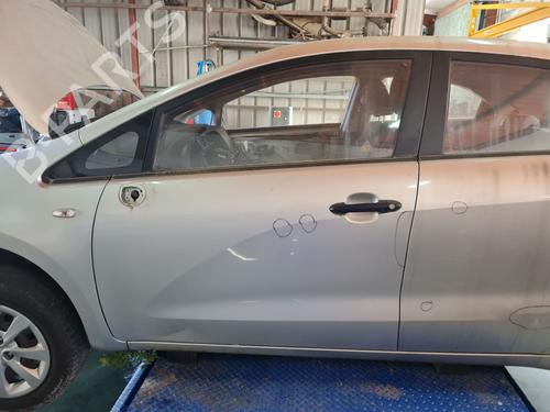 Used Left front door Left front door KIA RIO III (UB) 1.1 CRDi (75 hp) 33620660 33620660