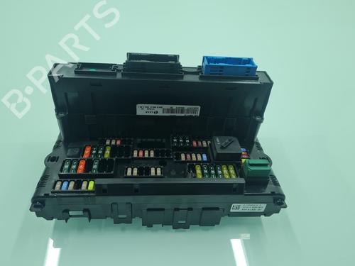 Used Fuse box BMW X4 (F26) xDrive 20 d (190 hp) 21638592