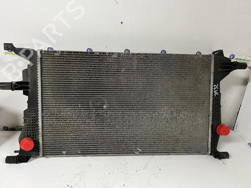 Used Water radiator Water radiator RENAULT MEGANE IV Saloon 1.6 SCe (LVM0) (115 hp) 21660772 21660772