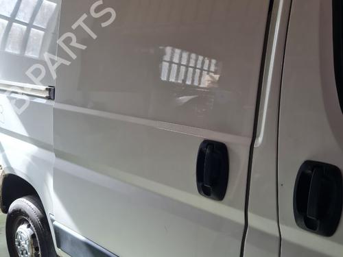 Used Right slide door PEUGEOT BOXER Van 2.0 BlueHDi 130 (130 hp) 32684064