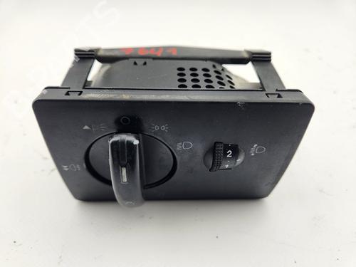 Used Headlight switch FORD TOURNEO CONNECT 1.8 TDCi (110 hp) 29174600