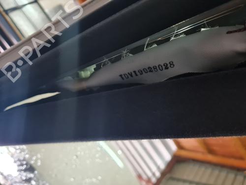 left-curtain-airbag-toyota-corolla-saloon-_e21_-2019-32866709 main image