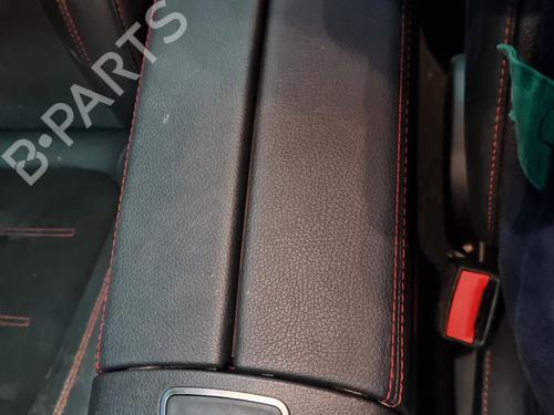 Apoyobrazos central Apoyobrazos central MERCEDES-BENZ CLA (C118) CLA 200 (118.387) (163 hp) 33942299 33942299