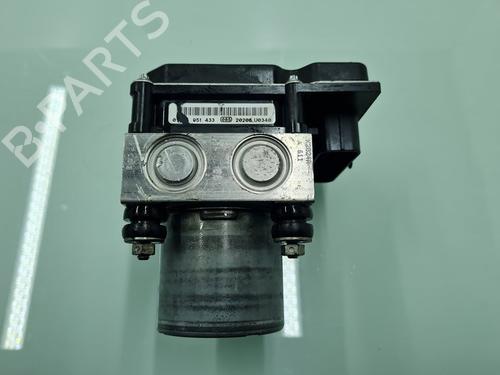 Used ABS pump PEUGEOT 5008 (0U_, 0E_) 2.0 HDi (163 hp) 21638766