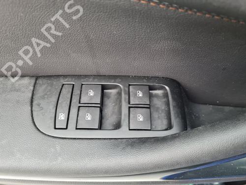 Used Left front window switch OPEL ZAFIRA TOURER C (P12) [2011-2025]  21645378