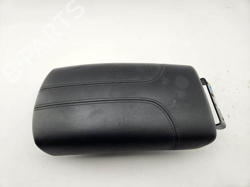 Used Armrest / Center console NISSAN QASHQAI II (J11, J11_) [2013-2025]  30640472